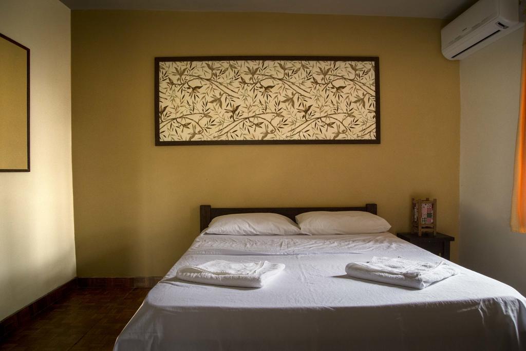 Pousada Vale Verde Bungalows - Praia Do Rosa - Sc Εξωτερικό φωτογραφία